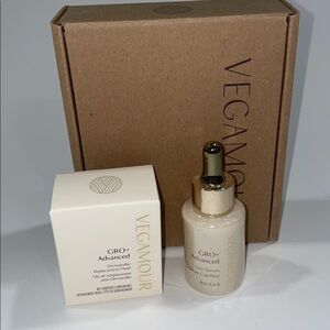 Vegamour GRO Advanced Hair Serum 1oz and Dermaroller